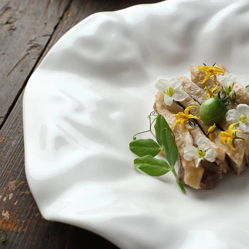 Plato de cerámica irregular blanco para cocina occidental, vajilla ondulada para el hogar, bandeja para postres y frutas, decoración para restaurante y hogar.