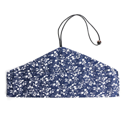 Conjunto de talheres reutilizados de bambú ecológico.