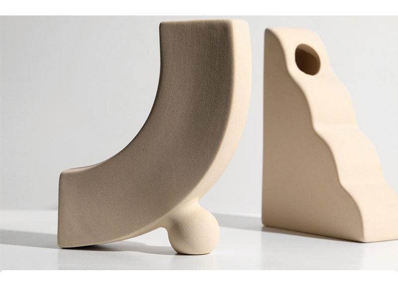 Nordic Minimalist Ceramic Tabletop Vase Ornaments Dried Flower Arrangement Creative Irregular Art Living Room Vases Decoration