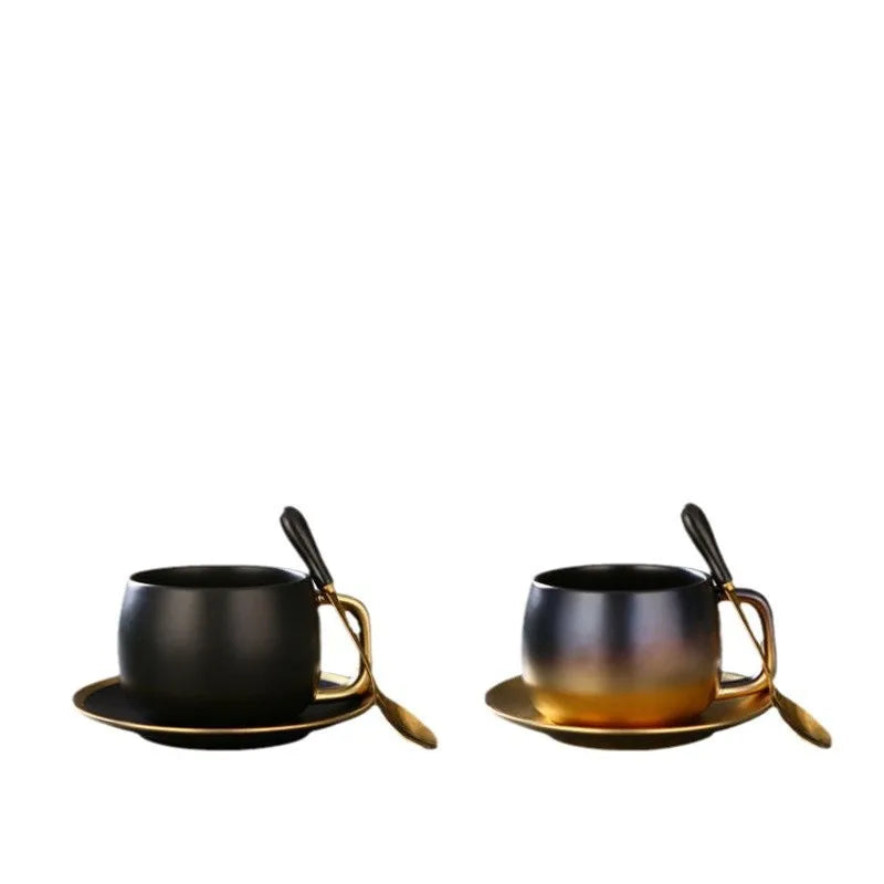 Taza de café de cerámica gradual americana de 280 ml, juego creativo de taza y platillo esmerilados, pequeña taza de té de la tarde inglesa de lujo, tazas de regalo