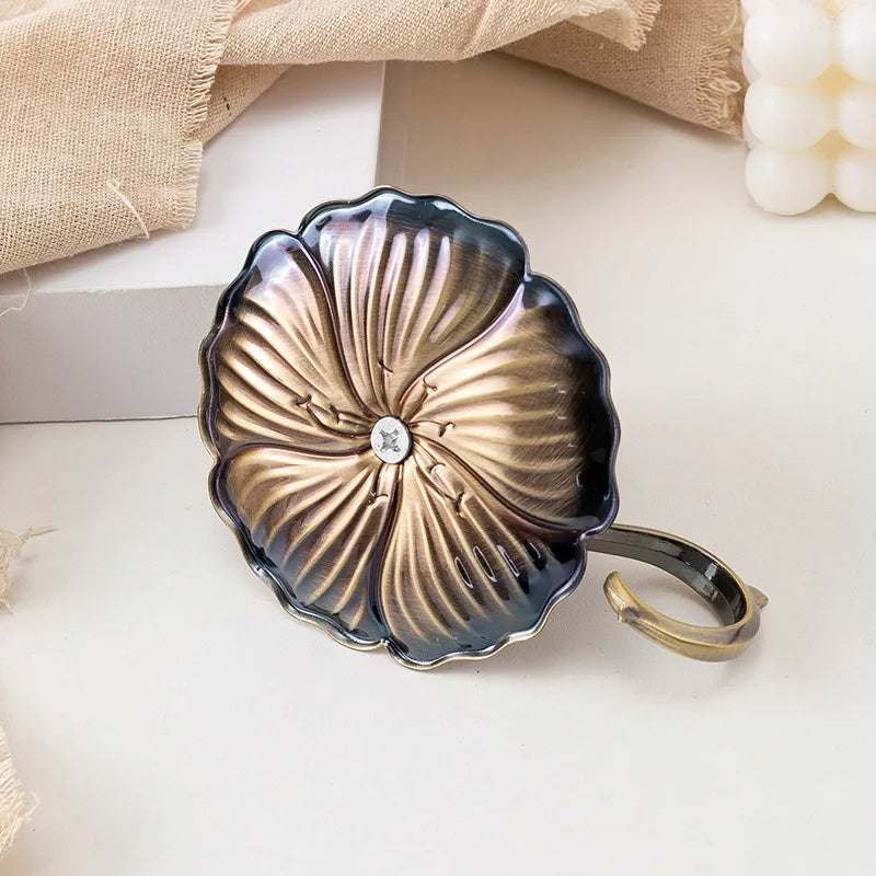 Candelabro de estilo europeo para iglesia, hogar, villa, artesanías, decoraciones de velas, candelabro de compuesto de zinc, decoración del hogar, sala de estar, decoración para fiestas