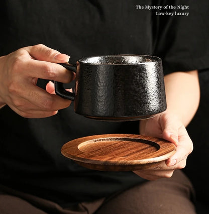 Taza de café de 23 ml con elegante platillo dorado y plateado 