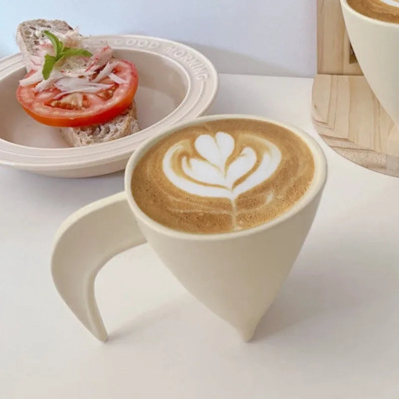 Elegant Ceramic Mug for Everyday Coffee