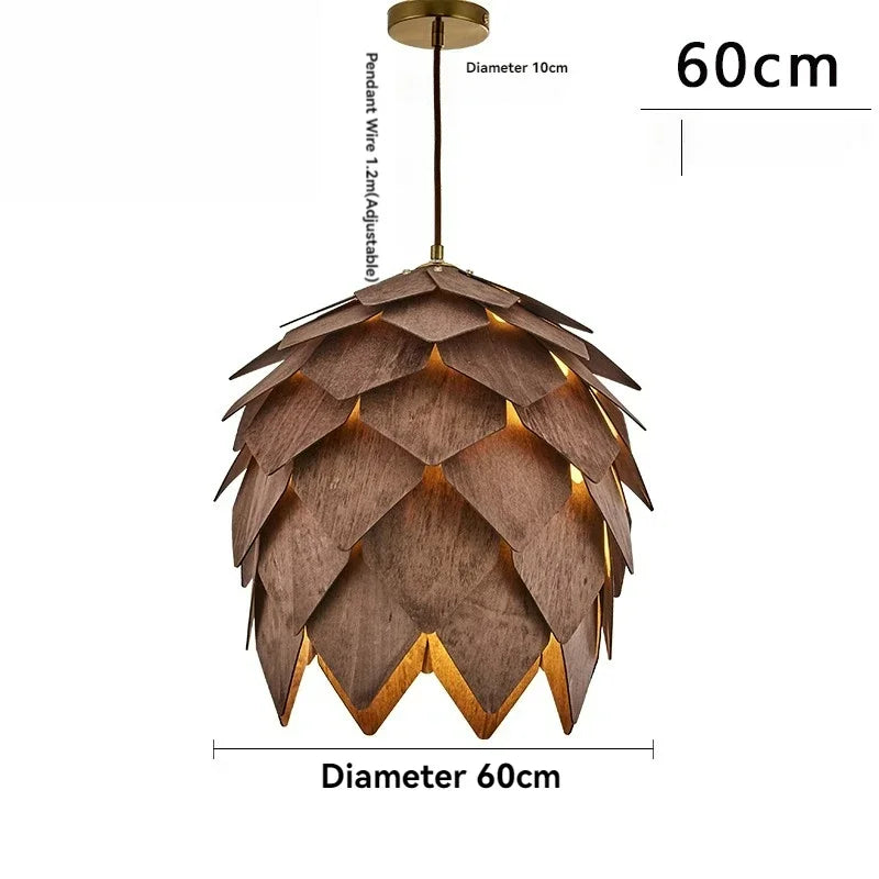 Lustre de madeira maciça com pinhas