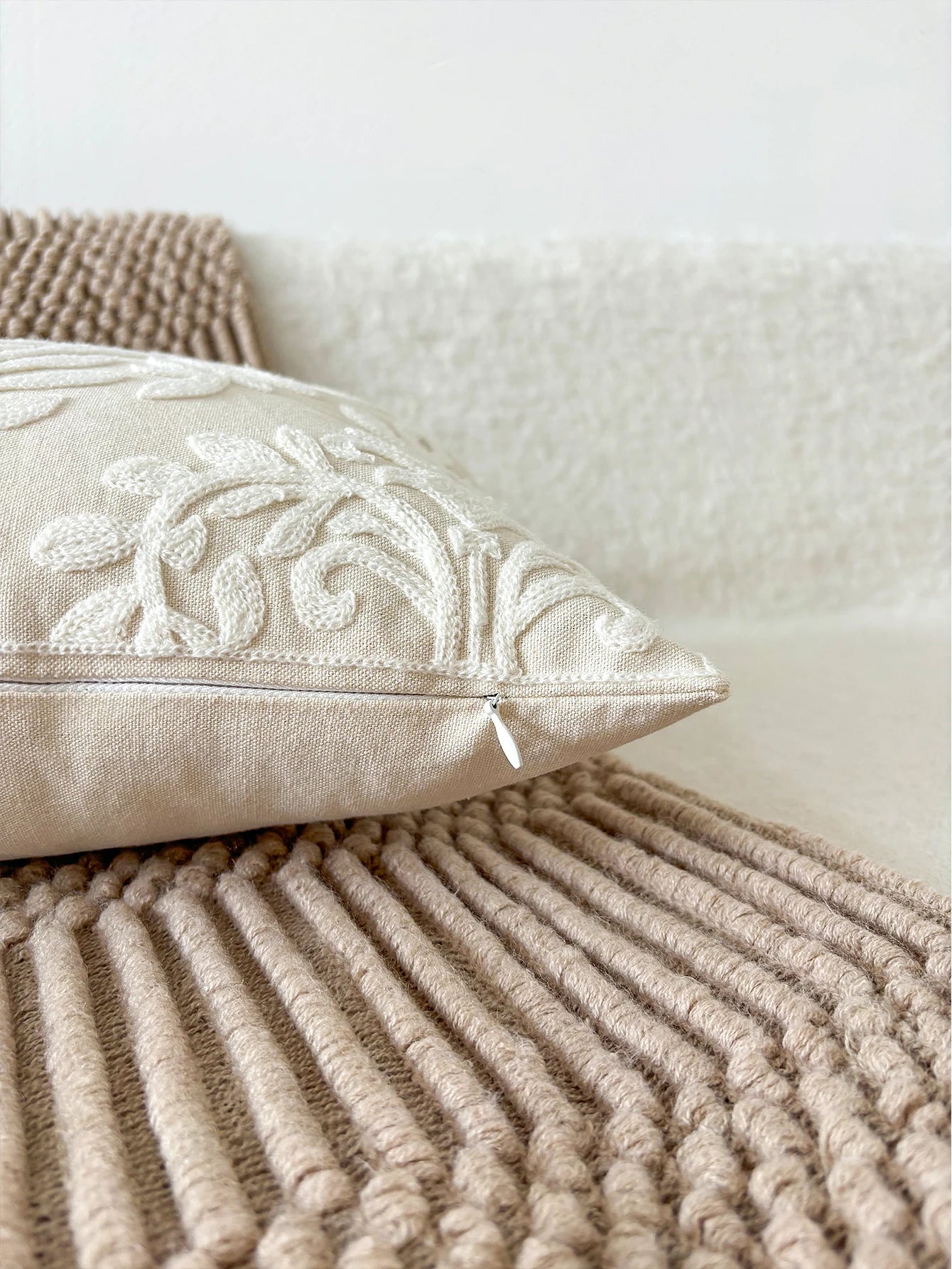 Chic Boho Throw Pillow Cover – Add a Touch of Art to Your Sofa