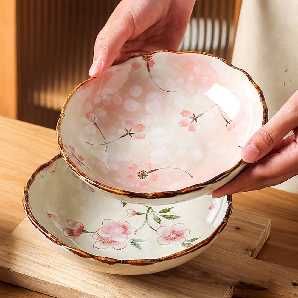 Pratos de cerâmica em estilo japonês