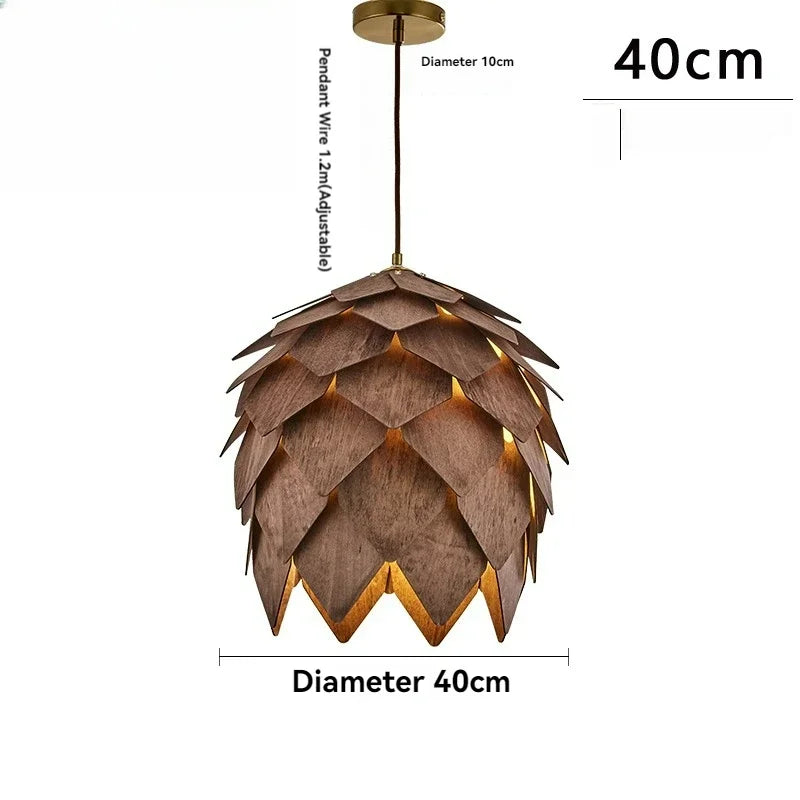 Lustre de madeira maciça com pinhas