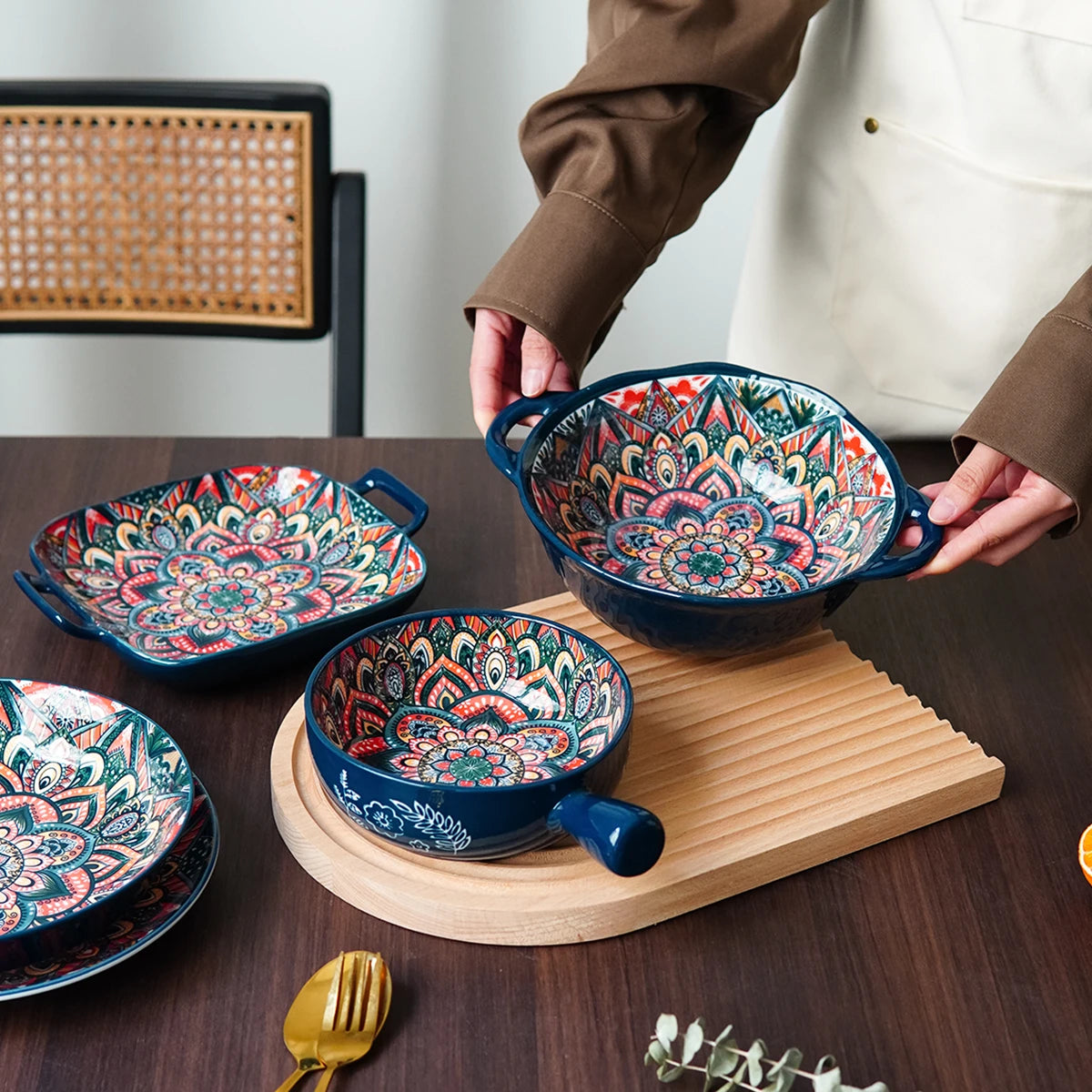 1Pc/2Pcs Bohemian Ceramic Tableware, Unique Floral Pattern Design, Bohemian Style Handmade Ceramic Tableware for Home Daily Use, Outdoor Camping Style Picnic, Restaurant Hotel Serving Plate, Home Decoration Tableware, Salad P