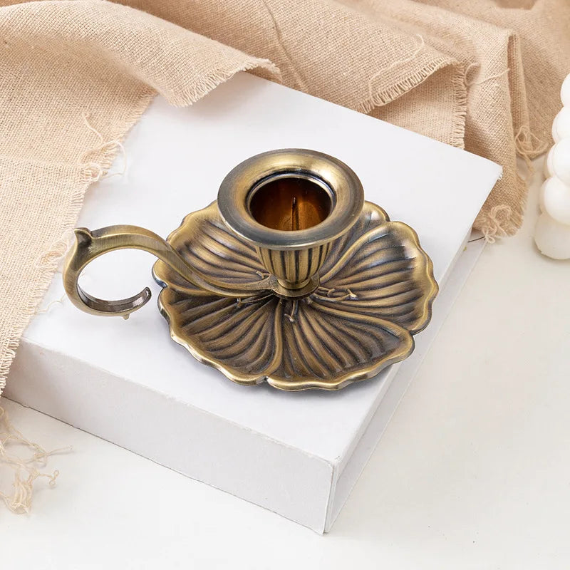 Candelabro de estilo europeo para iglesia, hogar, villa, artesanías, decoraciones de velas, candelabro de compuesto de zinc, decoración del hogar, sala de estar, decoración para fiestas