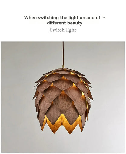 Lustre de madeira maciça com pinhas